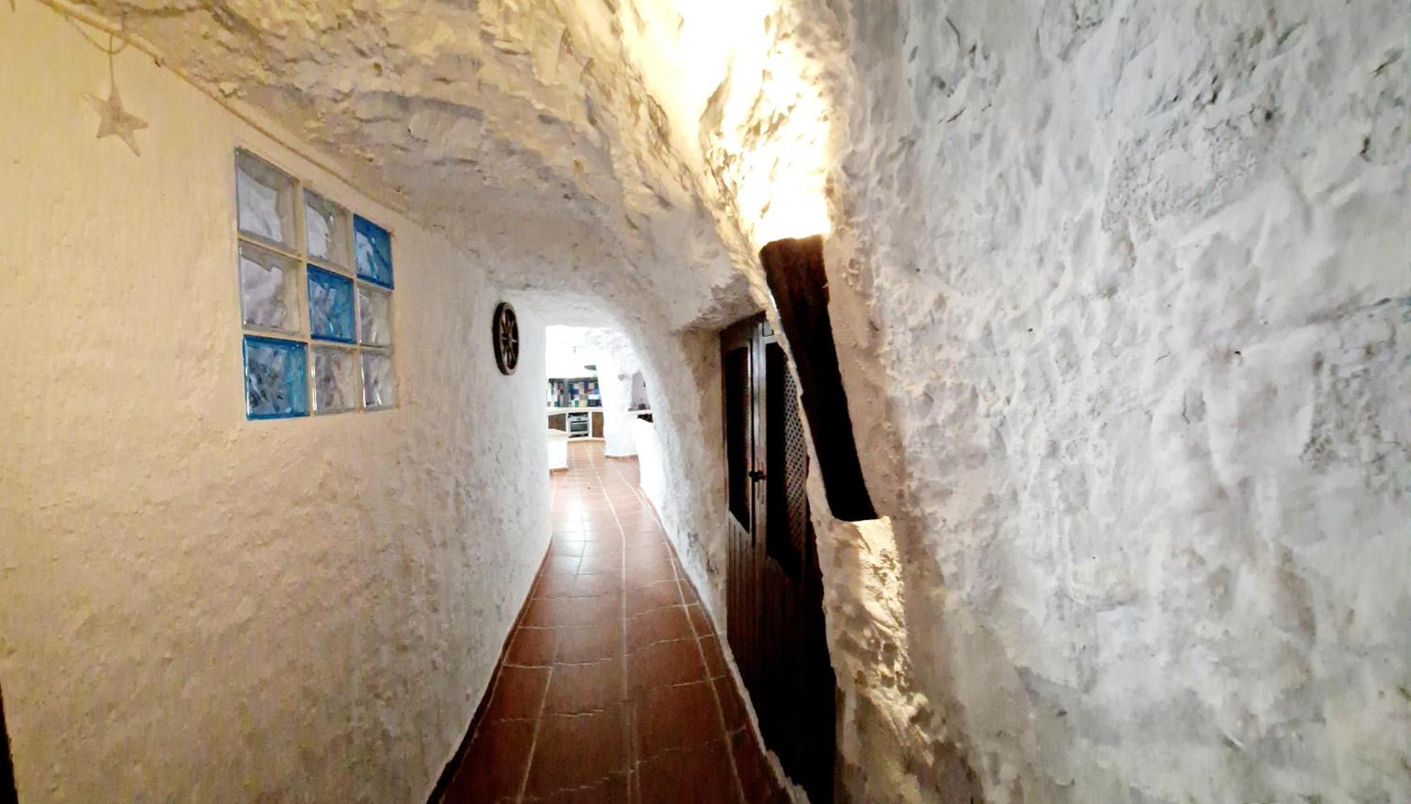 Casa Cueva Cascamorras "Capricho Andaluz" 바사 외부 사진