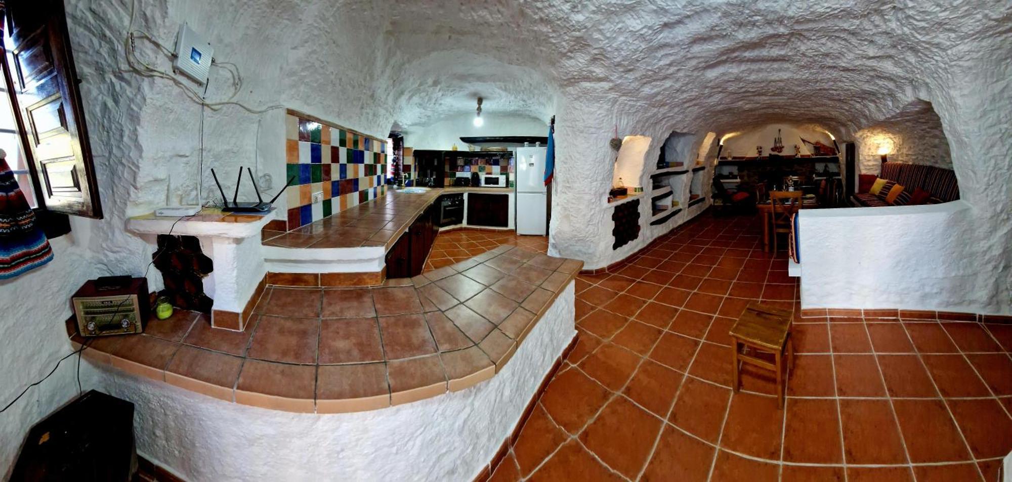 Casa Cueva Cascamorras "Capricho Andaluz" 바사 외부 사진