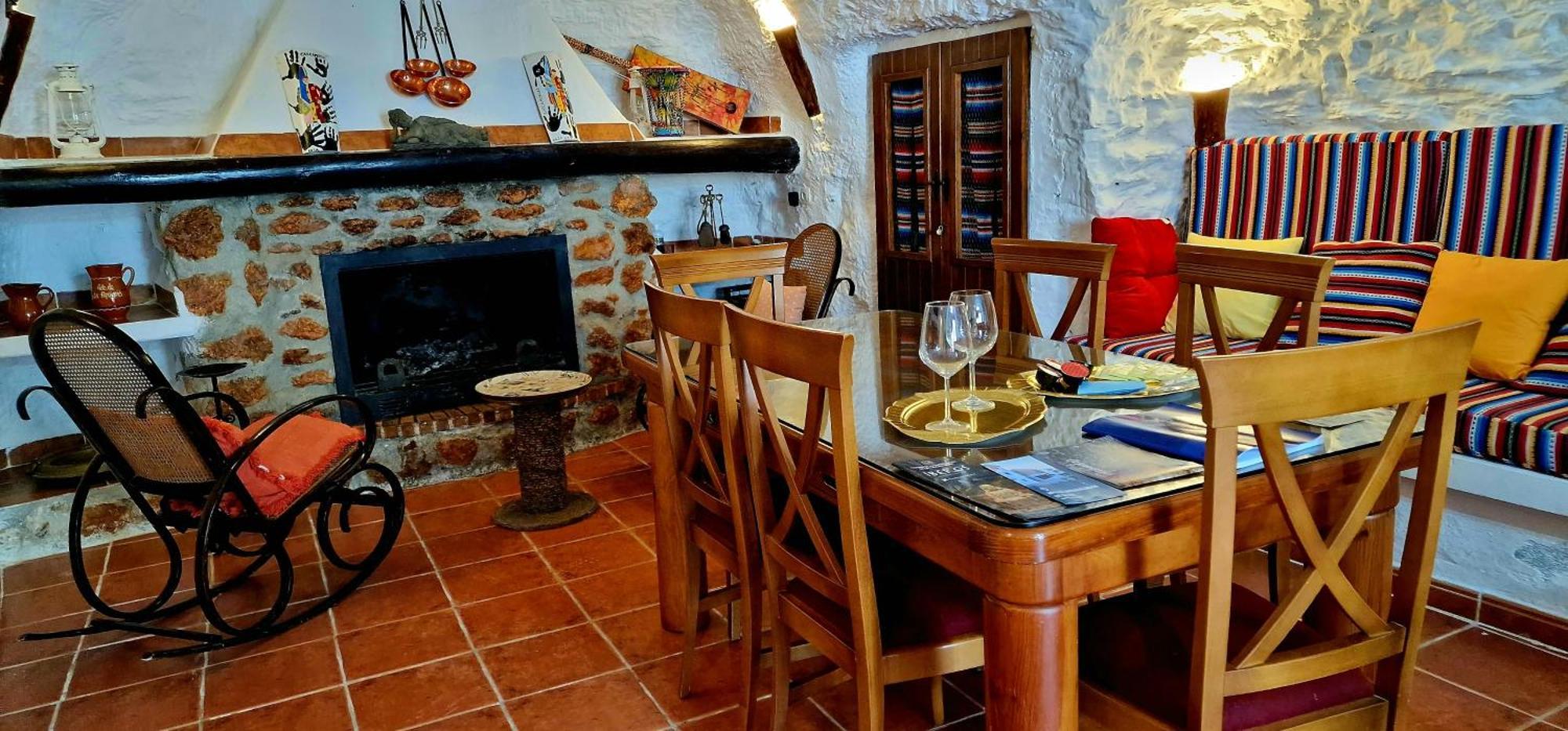 Casa Cueva Cascamorras "Capricho Andaluz" 바사 외부 사진