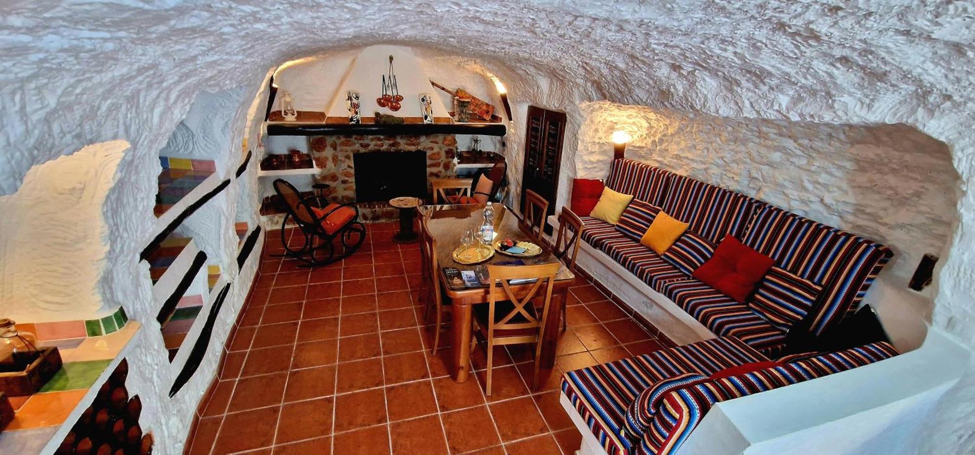 Casa Cueva Cascamorras "Capricho Andaluz" 바사 외부 사진
