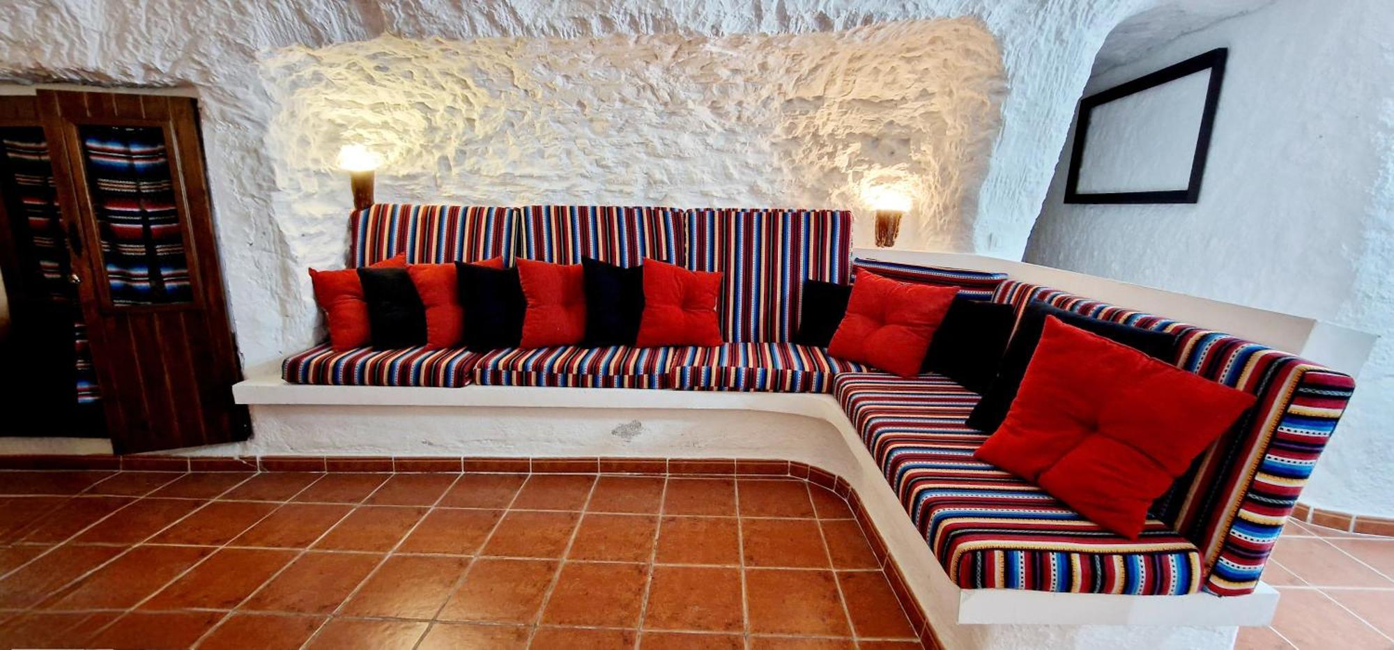 Casa Cueva Cascamorras "Capricho Andaluz" 바사 외부 사진